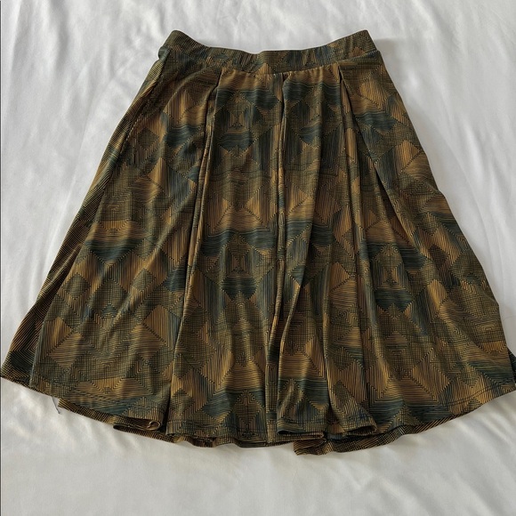 Lularoe Geometric Print Skirt with Pockets - Picture 1 of 4